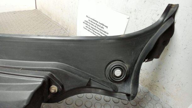 Foto: WINDLAUF / REGENABLAUF eines BMW 320d DPF Touring Special