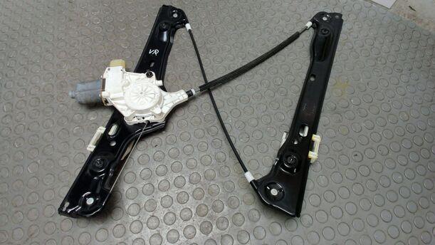 Foto: FENSTERHEBER VORN RECHTS ELEKTRISCH eines BMW 320d DPF Touring Special