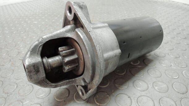 Foto: ANLASSER / STARTER (BOSCH) eines BMW 320d DPF Touring Special