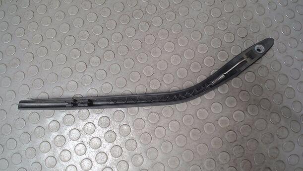Foto: SCHEIBENWISCHERARM HINTEN eines Ford Ka Special