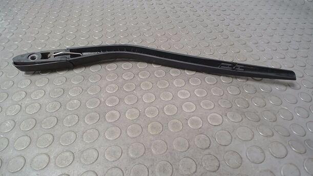 Foto: SCHEIBENWISCHERARM HINTEN eines Ford Ka Special