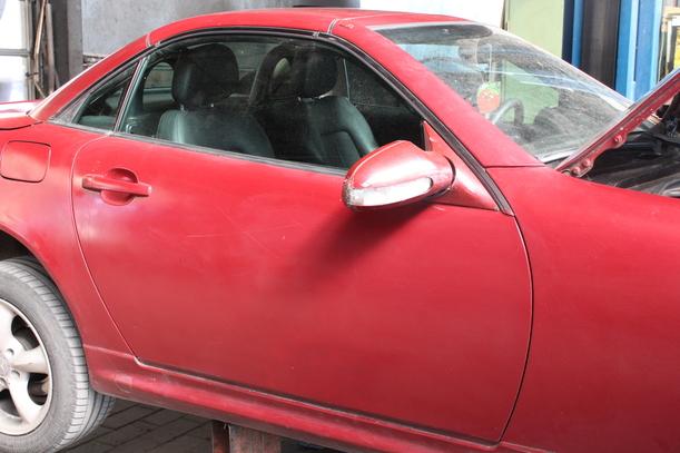 Foto: TÜR VORN RECHTS ( MOPF ) eines Mercedes-Benz SLK 200 Kompressor Special