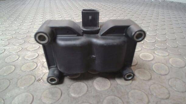 Foto: ZÜNDSPULE ( BOSCH ) eines Ford Ka Special