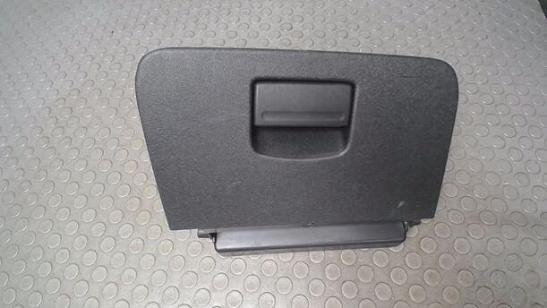 Foto: HANDSCHUHFACH eines Ford Ka Special