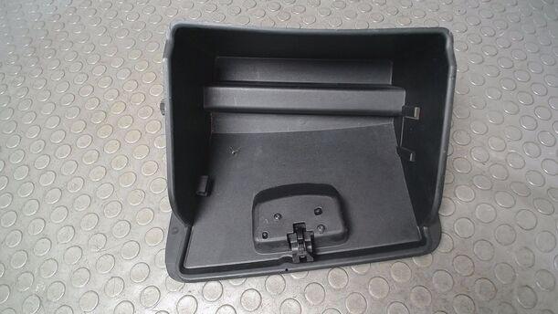 Foto: HANDSCHUHFACH eines Ford Ka Special