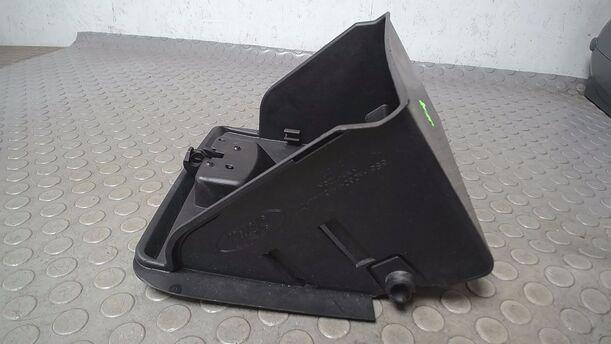 Foto: HANDSCHUHFACH eines Ford Ka Special