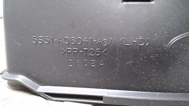 Foto: HANDSCHUHFACH eines Ford Ka Special