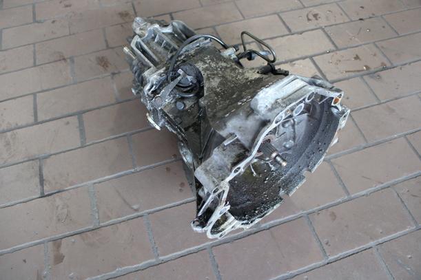 Foto: SCHALTGETRIEBE CCF eines Audi 80 2.0 E Special
