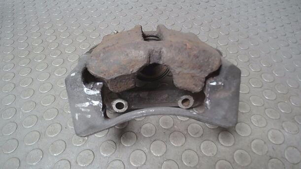 Foto: BREMSSATTEL VORN LINKS eines Audi 80 2.0 E Special