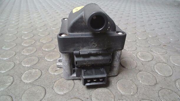 Foto: ZÜNDSPULE ( BOSCH ) eines Audi 80 2.0 E Special