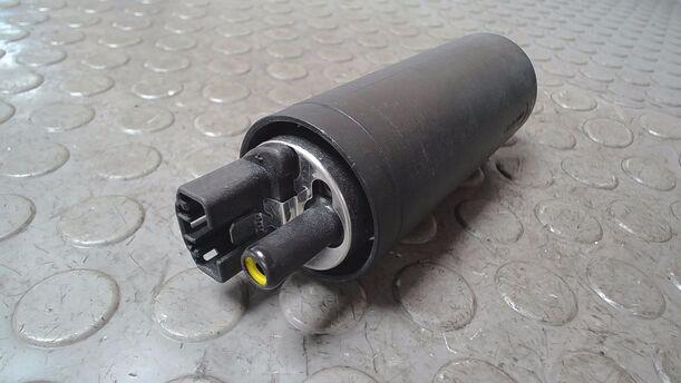 Foto: KRAFTSTOFFPUMPE eines Audi 80 2.0 E Special