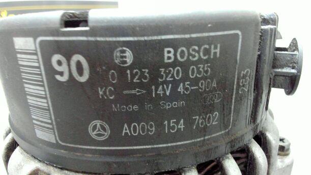 Foto: LICHTMASCHINE ( 90A ) eines Mercedes-Benz SLK 200 Kompressor Special