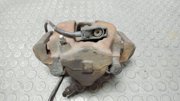 Foto: BREMSSATTEL VORN LINKS eines Mercedes-Benz SLK 200 Kompressor Special