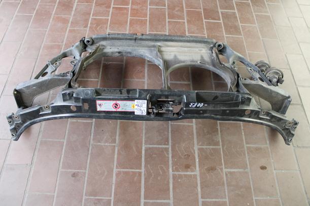 Foto: FRONTBLECH/ SCHLOSSTRÄGER ( BIS 1999 ) eines Audi A4 1.6 Special