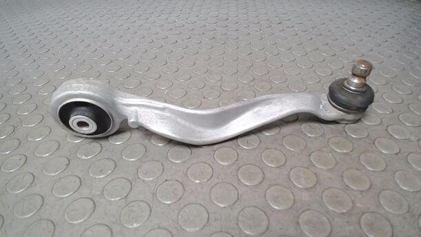 Foto: QUERLENKER OBEN HINTEN LINKS eines Audi A4 1.6 Special