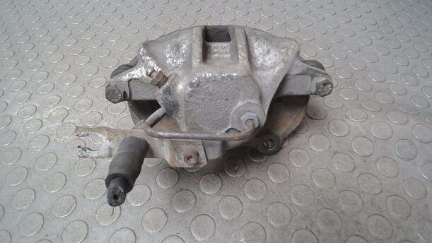 Foto: BREMSSATTEL VORN RECHTS eines Audi A4 1.6 Special