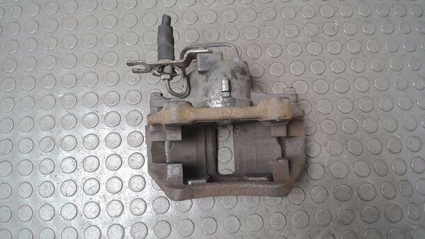 Foto: BREMSSATTEL VORN RECHTS eines Audi A4 1.6 Special