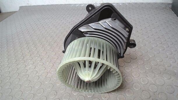 Foto: HEIZUNGSGEBLÄSE eines Audi A4 1.6 Special