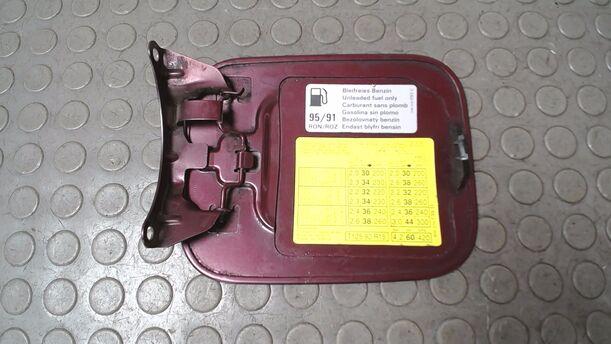 Foto: TANKKLAPPE/ TANKDECKEL eines Audi A4 1.6 Special