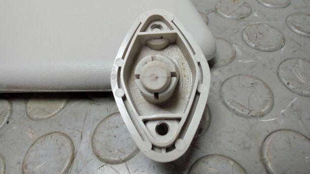 Foto: SONNENBLENDE LINKS eines Opel Corsa 16V
