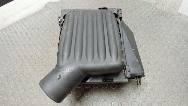 Foto: LUFTFILTERKASTEN eines Opel Corsa 16V