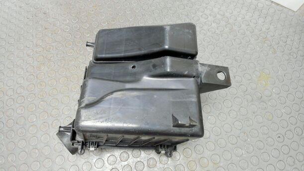 Foto: LUFTFILTERKASTEN eines Opel Corsa 16V