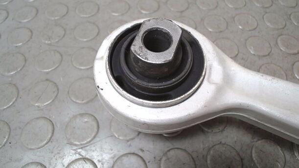 Foto: QUERLENKER UNTEN VORN LINKS ( ATEC ) eines Audi A4 1.6