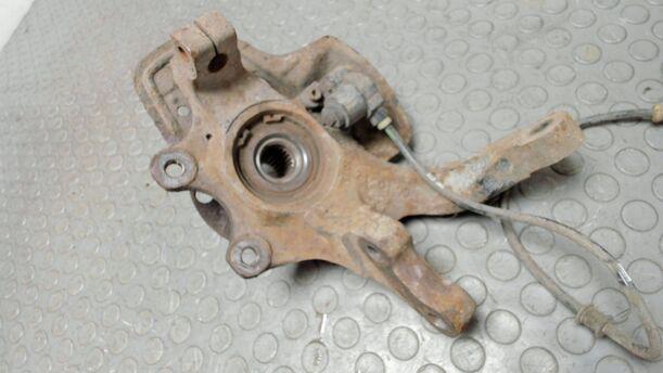 Foto: ACHSSCHENKEL VORN LINKS eines Opel Corsa 16V