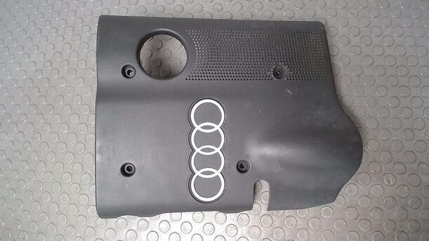 Foto: MOTORABDECKUNG AHL eines Audi A4 1.6