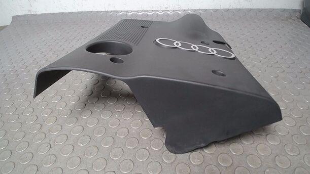 Foto: MOTORABDECKUNG AHL eines Audi A4 1.6