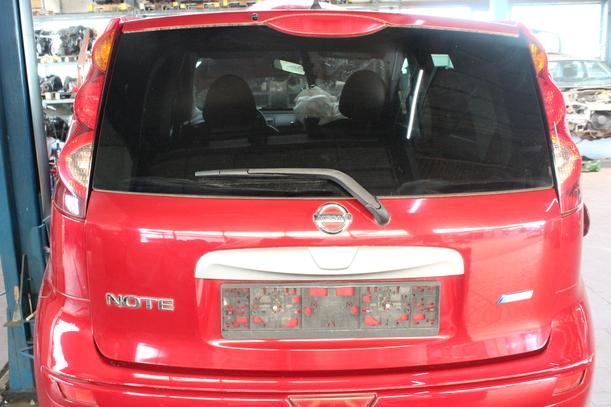 Foto: HECKKLAPPE / HECKDECKEL eines Nissan Note 1.4