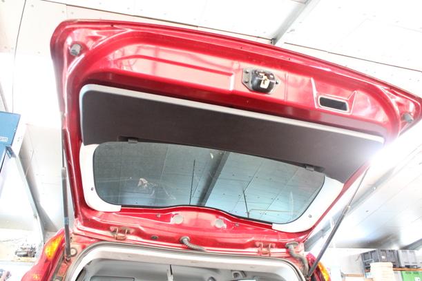 Foto: HECKKLAPPE / HECKDECKEL eines Nissan Note 1.4