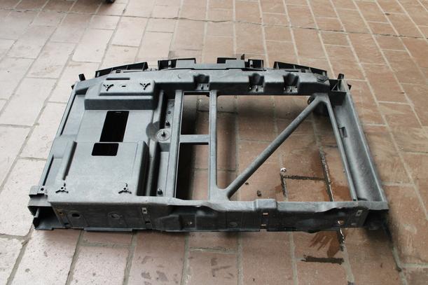 Foto: FRONTBLECH/ SCHLOSSTRÄGER eines Citroen C3 1.1