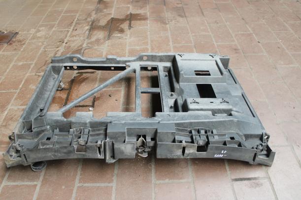 Foto: FRONTBLECH/ SCHLOSSTRÄGER eines Citroen C3 1.1