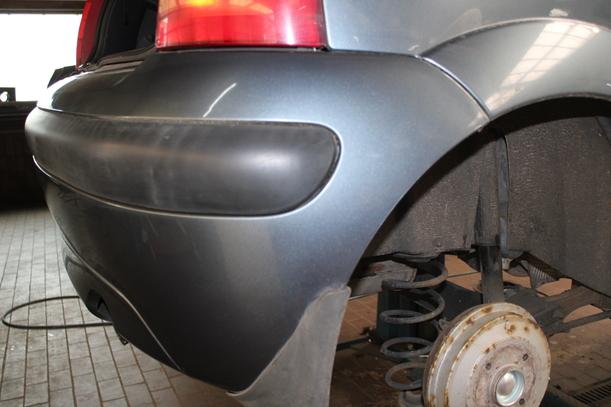 Foto: STOSSFÄNGER/ STOßSTANGE HINTEN eines Citroen C3 1.1