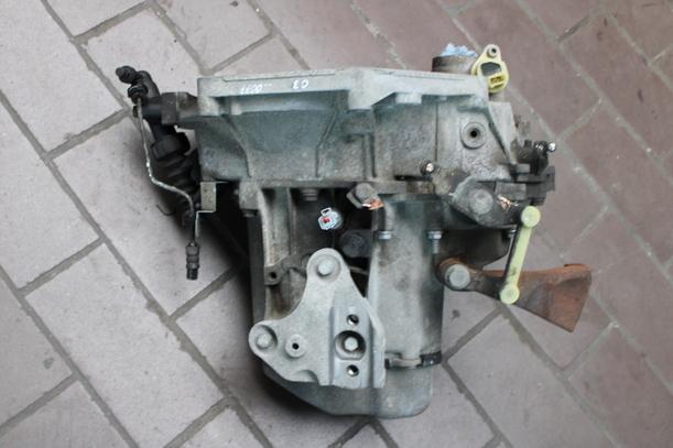 Foto: SCHALTGETRIEBE 5 GANG eines Citroen C3 1.1