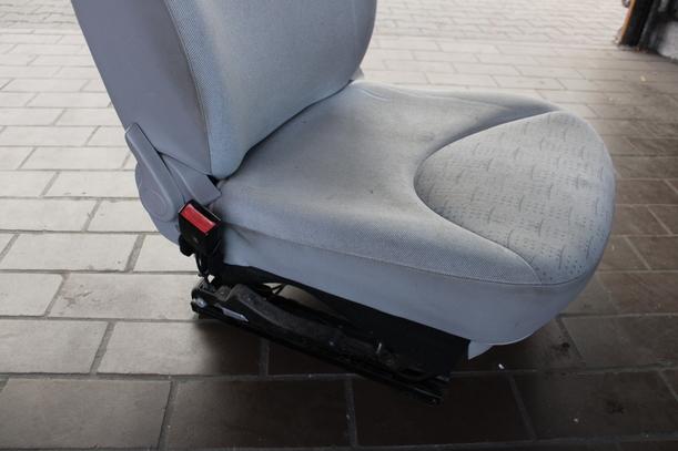 Foto: FAHRERSITZ/ SITZ VORN LINKS ( 4/5 TÜRER ) eines Citroen C3 1.1