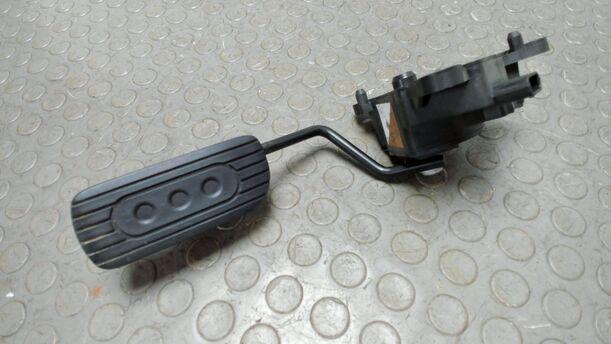 Foto: GASPEDAL eines Nissan Note 1.4