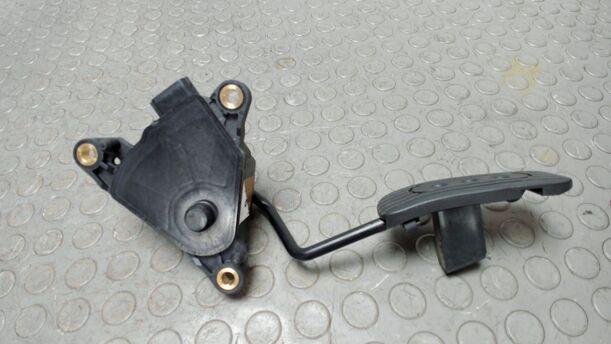 Foto: GASPEDAL eines Nissan Note 1.4