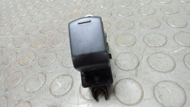 Foto: FENSTERHEBERSCHALTER eines Nissan Note 1.4