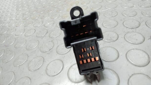 Foto: FENSTERHEBERSCHALTER eines Nissan Note 1.4