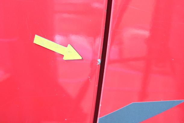 Foto: TÜR VORN LINKS ( 2/3 TÜRER ) eines Suzuki Swift 1.3
