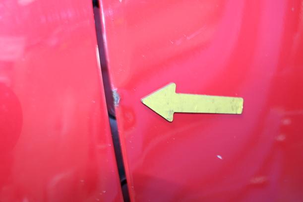 Foto: TÜR VORN LINKS ( 2/3 TÜRER ) eines Suzuki Swift 1.3
