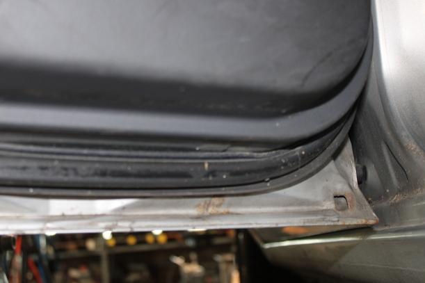 Foto: TÜR HINTEN LINKS eines Mitsubishi Space Star 1.3