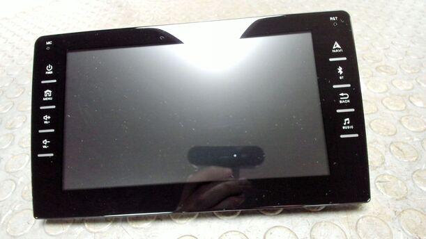 Foto: RADIO ( TOUCHSCREEN / ZUBEHÖR ) eines Suzuki Swift 1.3