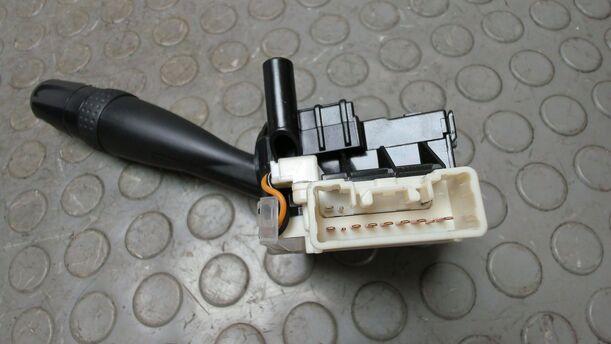 Foto: BLINKSCHALTER / KOMBISCHALTER eines Suzuki Swift 1.3