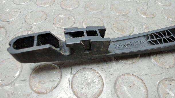 Foto: SCHEIBENWISCHERARM HINTEN eines Suzuki Swift 1.3