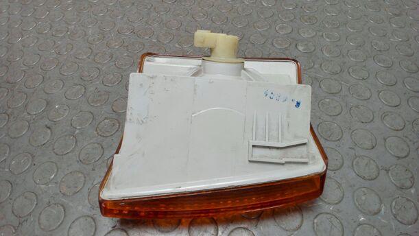 Foto: BLINKER LINKS eines VW Transporter T4 TDI