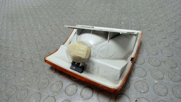 Foto: BLINKER LINKS eines VW Transporter T4 TDI