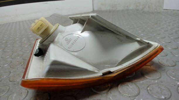Foto: BLINKER LINKS eines VW Transporter T4 TDI